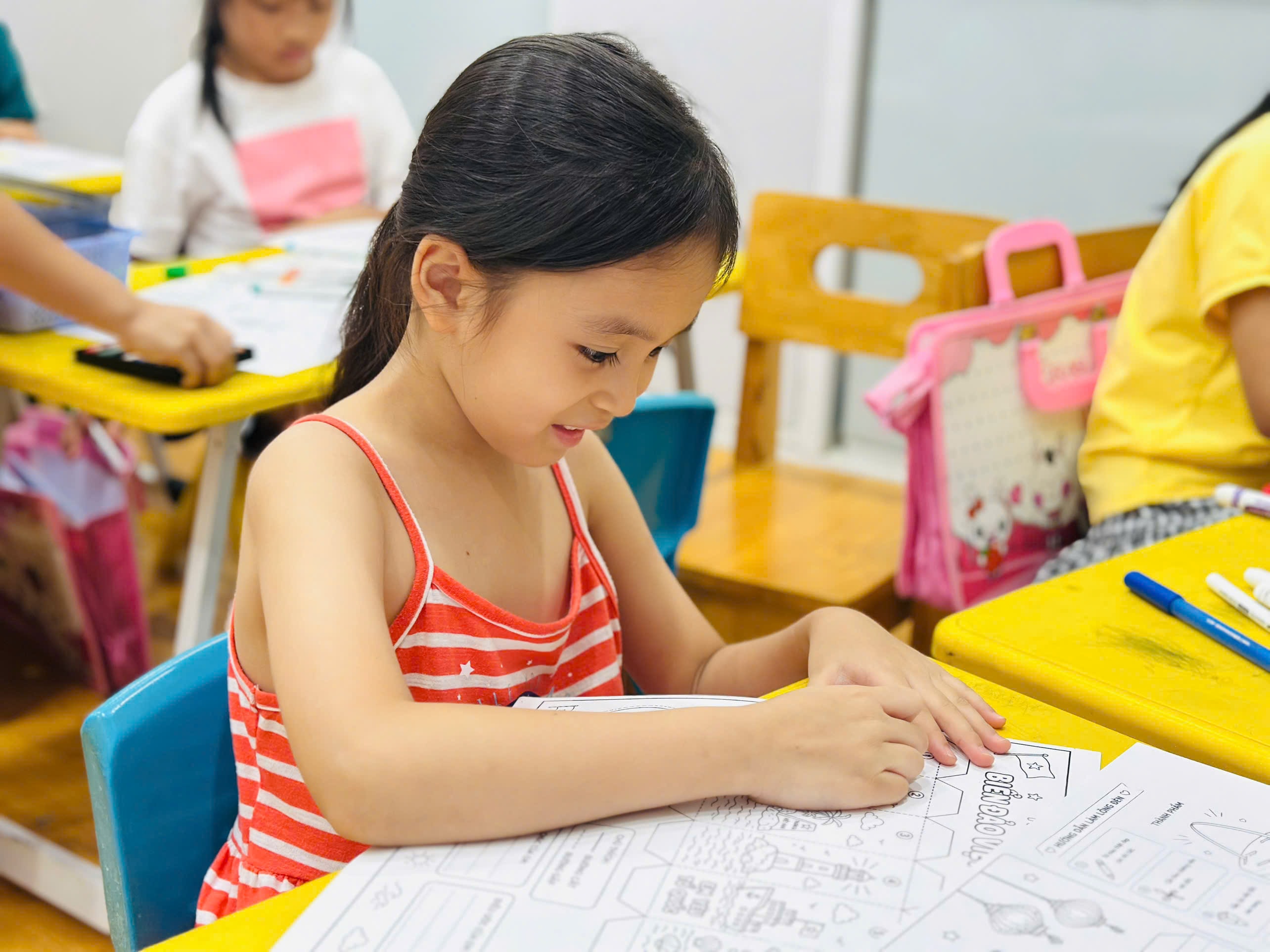 Hoạt động chào mừng 81 năm Quốc khánh Việt Nam tại Smile English 5