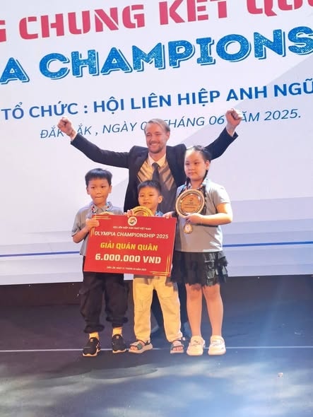 Smile English tại Vòng Chung Kết Quốc Gia Olympia Championship 2025